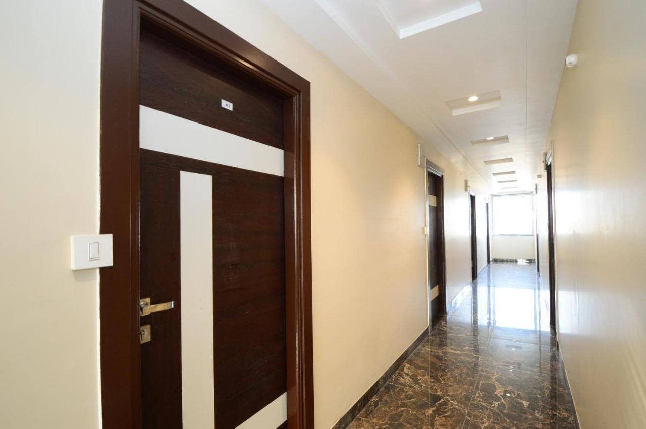 Hotel Rashika Palace Джайпур Екстериор снимка